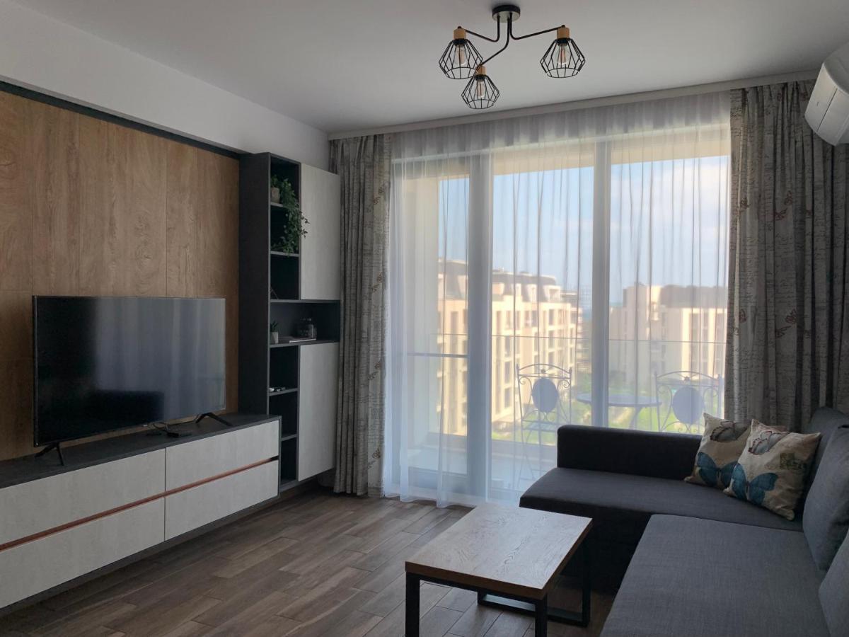 Elinor Apartments - C29 산콘스탄틴앤헬레나 외부 사진